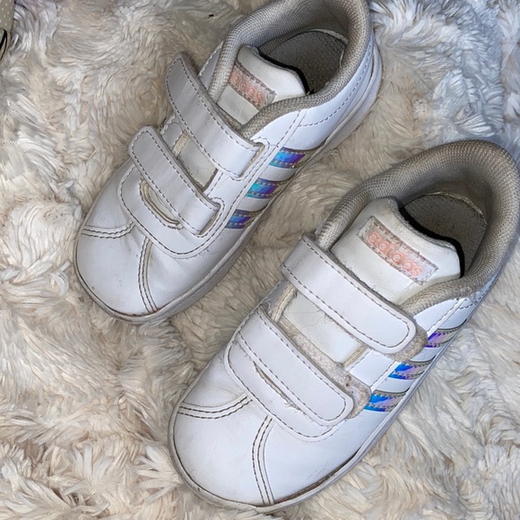 👟 children’s Adidas sneaker👟 - Picture 2 of 5